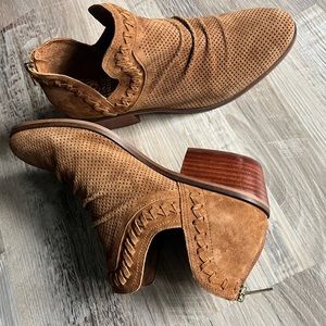 Vince Camuto : Palmina leather bootie